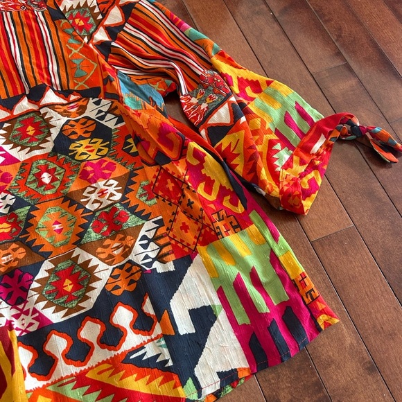 Christian Siriano Colorful Geometric Aztec Blouse Size 1X - Picture 5 of 11